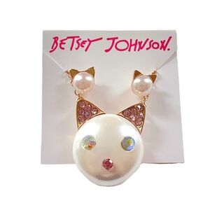 ♥️ Betsey Johnson Pearl Cat Necklace & Earrings Set